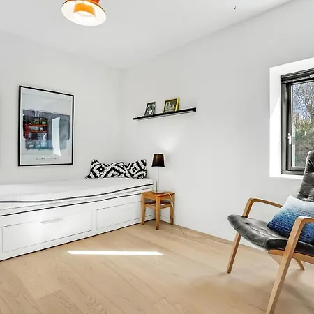 4 Bedroom Beautiful In 別荘 *