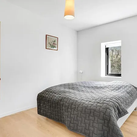 4 Bedroom Beautiful In *