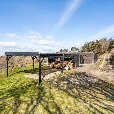 4 Bedroom Beautiful In *