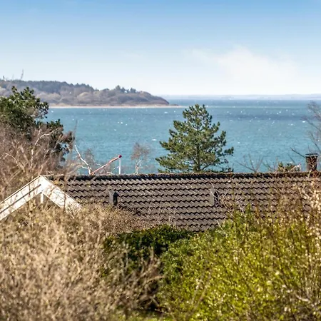 4 Bedroom Beautiful In * Knebel